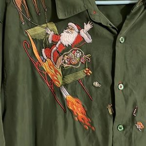 Tori Richard Men’s Honolulu Santa Reindeer Canoe Christmas Button Shirt Read des